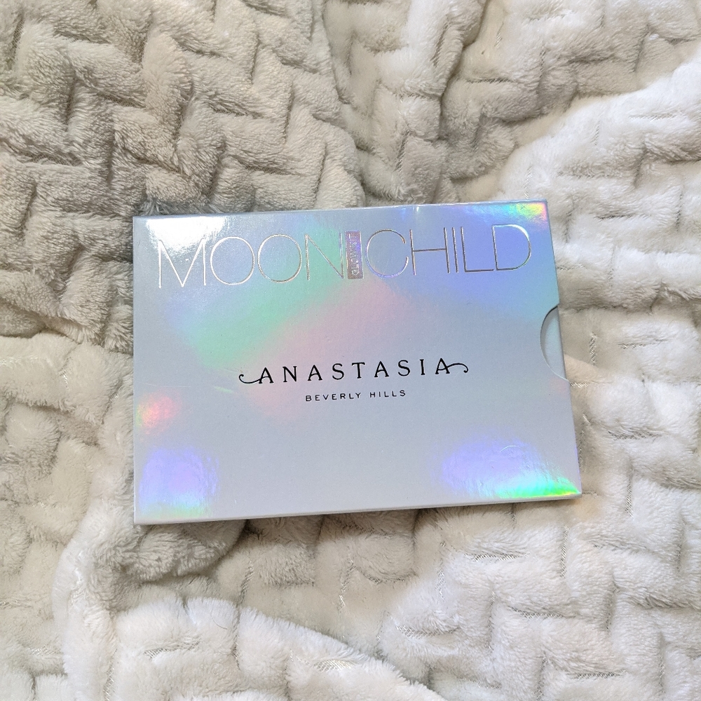 Anastasia Beverly Hills Moon Child Glow Kit